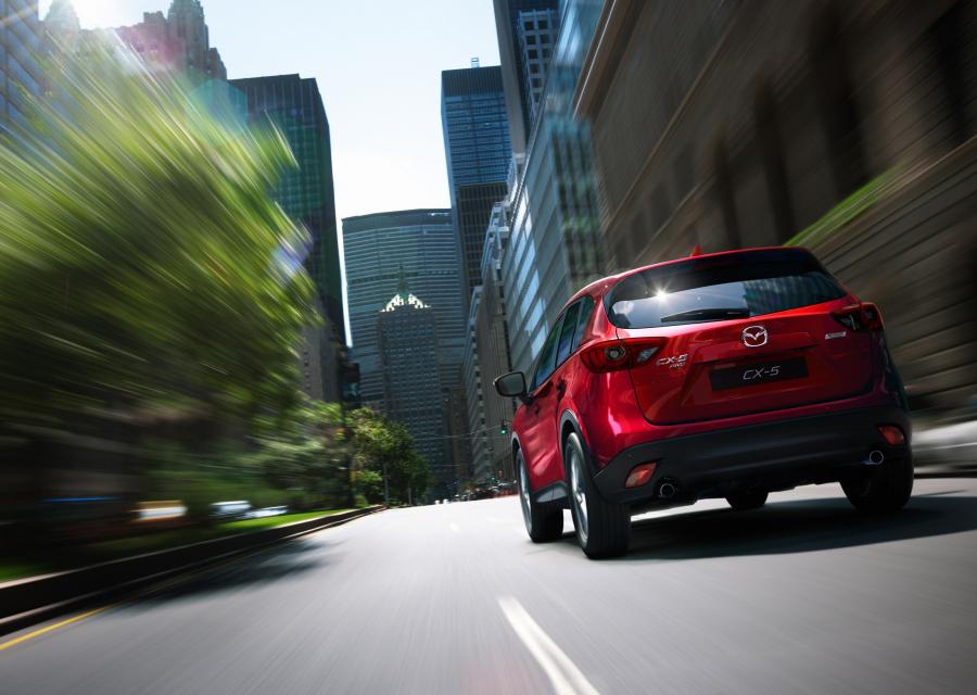  Mazda CX-5 2015 года  (US) (фото 18 из 71)